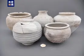 秦咸阳宫殿遗址附近发掘秦墓263座 出土文物878件（组）图片