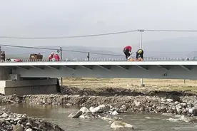 【乡村振兴在青海】“我家门口那座桥”架起乡村好前景——“巩固拓展交通运输脱贫攻坚成果同乡村振兴有效衔接”系列报道之二图片