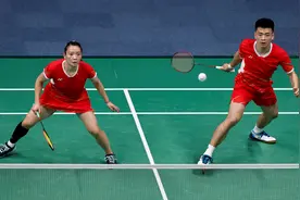 （杭州亚运会）羽毛球——混合双打：郑思维/黄雅琼晋级半决赛图片