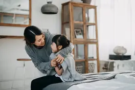 提早发育影响长高，孩子身体出现两处变化，家长需警惕图片