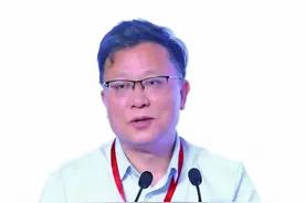 上海环境能源交易所董事长赖晓明：全国碳市场为推动新质生产力发展 发挥着重要的机制作用图片