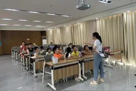 崮云湖街道园博园社区：“京”彩未来 “英”你而来图片