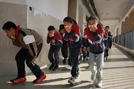 “火”速行动，一趟安全教育课教会孩子防患未“燃”图片
