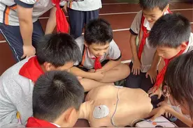 珍爱生命健康成长，我们是小小急救员图片