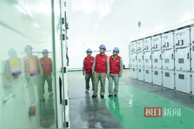 让每一颗粮食安全储藏，武汉供电部门为十万吨级智能粮仓注入科技动能图片