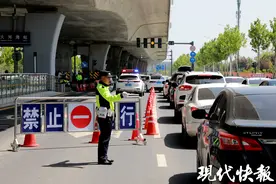 国庆我在岗｜盐城公安交警部门开启“加班模式”图片