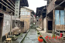 【2023重走中国西北角】望鱼古镇，有一家“古马咖啡馆”图片