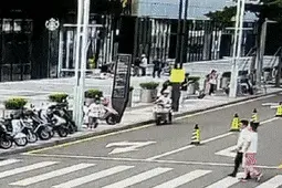 【冬季交安宣传】【未成年人教育】寒假中小学生交通安全8个风险点要牢记！图片