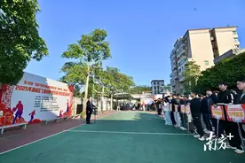 清城区飞来峡镇“贺岁杯”篮球赛火热开幕图片