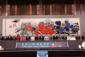 《李小琳诗书画展》开幕 河南平顶山汝瓷文创作品亮相画展图片