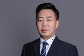 创新绘就国家粮牧安全新图景——记四川农业大学草业科技学院首任院长、国家牧草产业技术体系岗位专家张新全教授图片