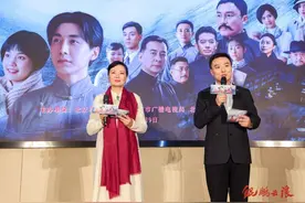 《鲲鹏击浪》举办主题团日活动致敬伟人青春筑牢对党忠诚图片