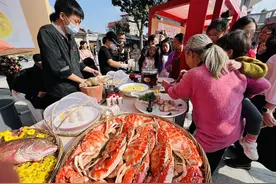 粤菜师傅名厨带乡厨，东湖菊花烹饪美食佳肴图片