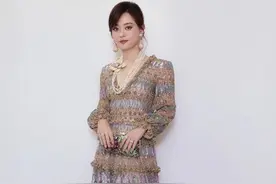 《甄嬛传》大型团建 导演及十多位主创悉数亮相图片