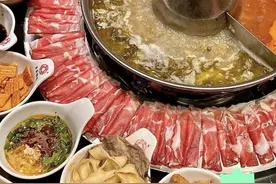 长得不好看没资格一起玩？ 新型“卡颜值”“卡学历”聚会引争议图片