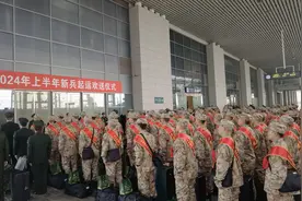又是一年军号响！洛阳市春季新兵运输今日启运图片