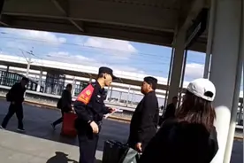 男子高铁上吸烟触发烟雾警报致列车降速，警方：行政拘留5日图片