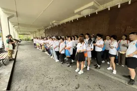 人民城市五载情，他们在杨浦滨江追寻红色印记图片