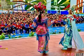 厦门推进闽南戏曲进校园活动 传承优秀文化图片