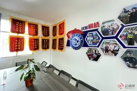 一年11面锦旗！这个“夫妻警务室”不简单图片