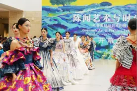 陈闻艺术与时尚展在山东美术馆开幕图片