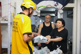 务农夫妇创业外卖做“饭包”图片