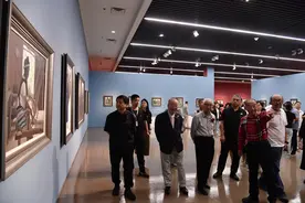韩玉臣油画诠释50年艺术坚守和悉心刻画西藏风情图片