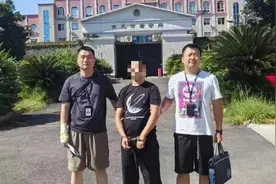 离谱！男子偷了村里的水泥路 记者现场探访：村子已整体征迁十年图片