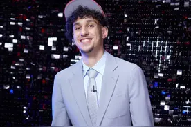 NBA选秀大会：老鹰队状元签选中里萨谢 崔永熙落选图片