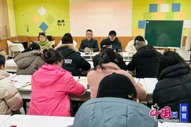 成都大邑唐场小学召开2025年春季学期校园安全暨开学工作会图片