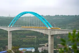 好消息！8座新高铁站，亮相！图片