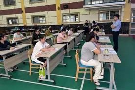 胶州医保助力护理员技能提升，护航长护险服务质量图片