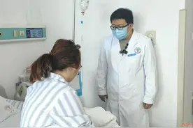18岁女孩胃里取出整整2斤异物，已经发臭！持续6年，根本控制不住图片