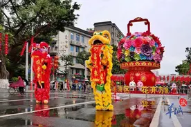 图集｜买靓花、购年货、品美食一站式满足！广州荔湾传统迎春花市开市图片