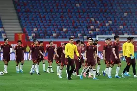 蓝媒热评丨国足1：2不敌沙特队 无路可退 知耻方能后勇图片