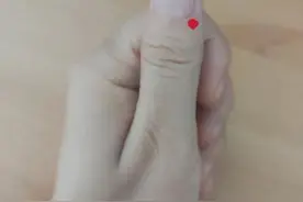 【天天健康】五个手指对应不同穴位，经常按按，可促进血液循环，对头痛很有用！图片
