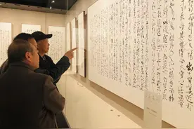 诗在远方 他在路上丨“草堂墨韵——邓代昆书法展”今日开幕图片