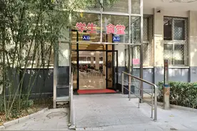 中国音乐学院食堂与社区共享，朝阳丝竹园有了老年餐桌图片