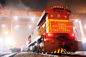 9908公里！这趟列车10天开到德国！图片