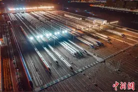 国铁郑州局春节假期发送旅客419万人次 加开临客列车1062列图片