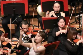 第十三届“琴台音乐厅”启幕，唢呐女博士刘雯雯携手阎维文点亮开幕演出图片
