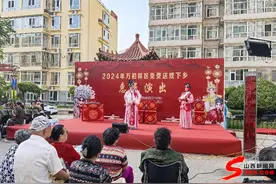 送戏下乡进基层 文化惠民暖民心图片