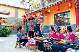 文化中国行｜楚雄彝绣：千年技艺绣出乡村振兴新画卷图片