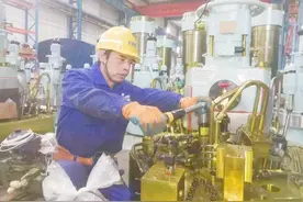 专治机器疑难杂症的“老中医”图片
