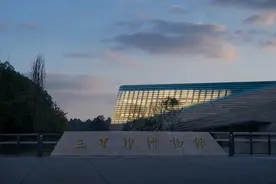 国庆假期三星堆博物馆延时开放至晚上8点 10月1日至6日日间门票已售罄图片