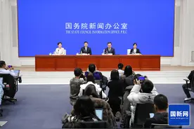 交通运输部：全国超过5800个高速公路服务区安装了充电桩，覆盖率达到97%图片