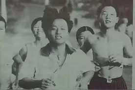 这所山里小学，为啥体育课一定要“摔跤”？图片
