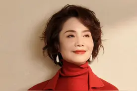 央视知名主持人，跨界转行当演员图片