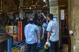 长丰县生态铁军直面高温“烤”验 全力守护碧水蓝天图片