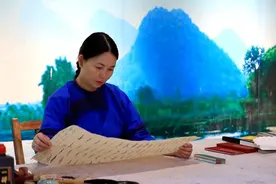 女书解密人，胡欣：守护与创新女书文化图片